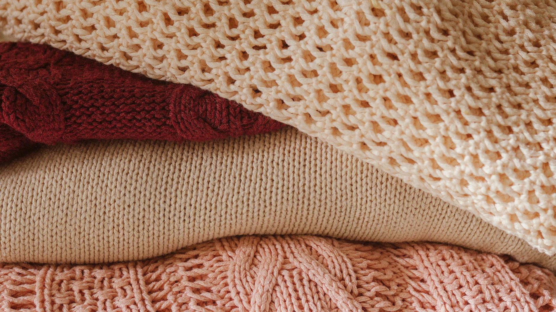 Je croyais acheter du vrai cachemire : trois détails m'ont ouvert les yeux en boutique