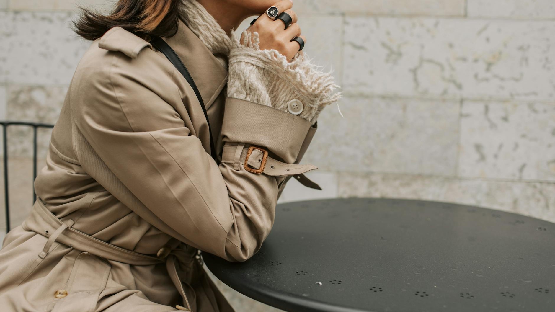 « Je pensais investir dans un trench » : cette couture intérieure m'a fait reposer le cintre immédiatement